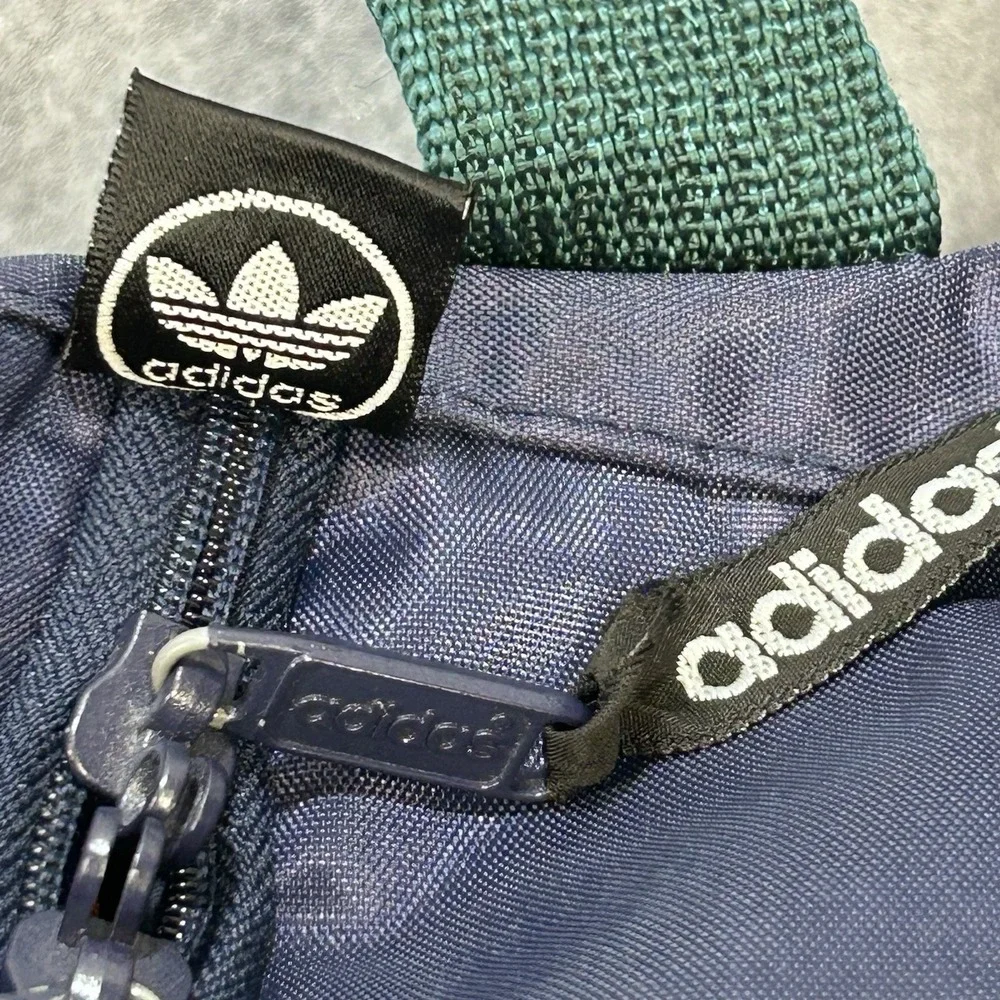 adidas vintage trefoil